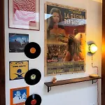Le 70's - Hyper Centre - *