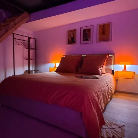 Le 70's - Hyper Centre - *