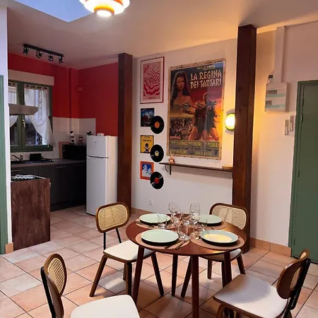 Le 70's - Hyper Centre -