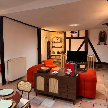 Le 70's - Hyper Centre - * Troyes